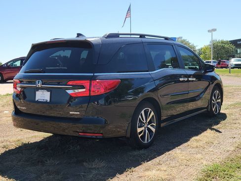 Certified 2024 Honda Odyssey Touring image 5