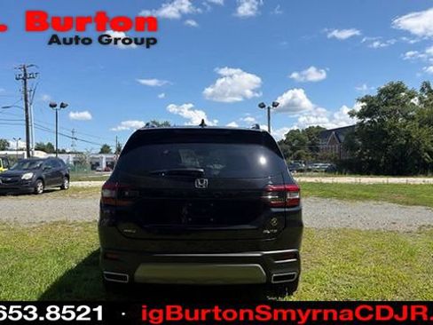 Used 2025 Honda Pilot Elite image 6