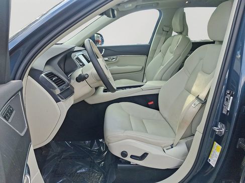 Used 2020 Volvo XC90 T6 Momentum image 15