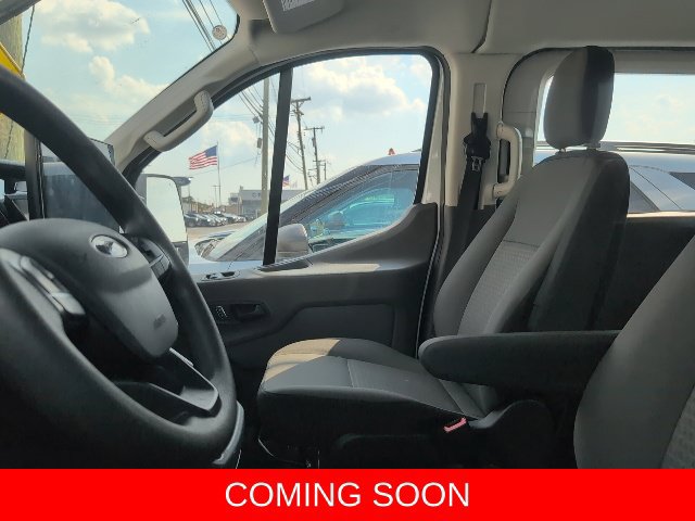 Used 2024 Ford Transit 350 XLT RWD image 4