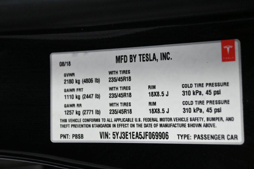 Used 2018 Tesla Model 3 Long Range RWD image 6