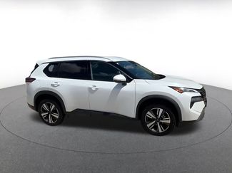 Used 2026 Nissan Rogue SL FWD video 2