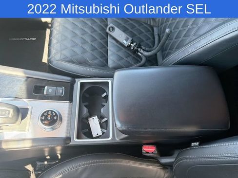 Used 2022 Mitsubishi Outlander SEL AWD/4WD image 25