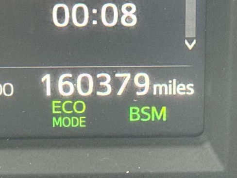 Used 2016 Toyota RAV4 SE FWD image 21