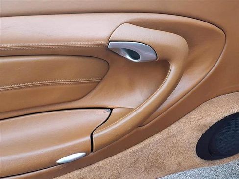 Used 2001 Porsche 911 Cabriolet image 19