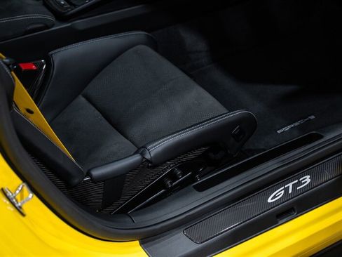 Used 2022 Porsche 911 GT3 RWD image 32