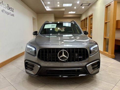 New 2025 Mercedes-Benz GLB 35 AMG 4MATIC image 2