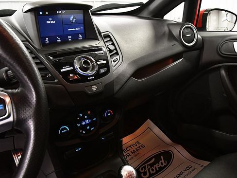 Used 2016 Ford Fiesta ST image 20