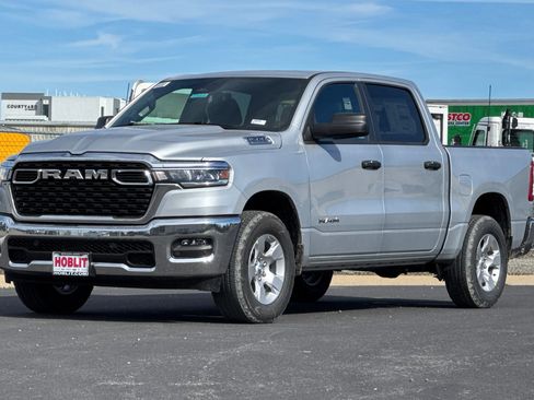 New 2026 RAM 1500 4x4 Crew Cab image 7