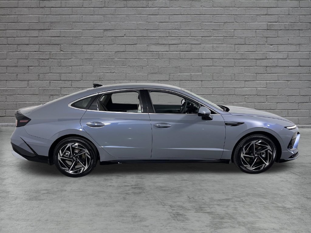 New 2026 Hyundai Sonata SEL FWD image 8