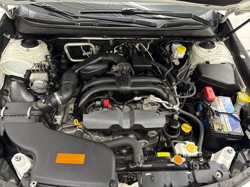 Used 2019 Subaru Outback 2.5i Limited w/ Popular Package #2 image 12