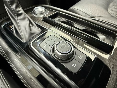 Used 2022 INFINITI QX80 Sensory w/ Cargo Package image 28