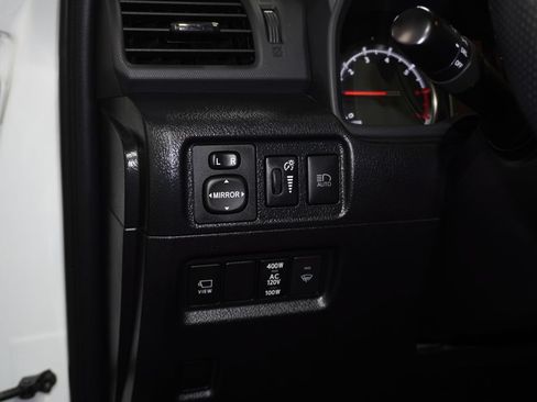Certified 2024 Toyota 4Runner TRD Off-Road Premium w/ Off Road Premium Plus Package AWD/4WD image 22