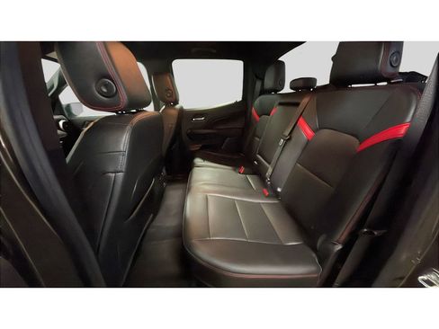 Used 2023 Chevrolet Colorado Z71 w/ Z71 Convenience Package 2 image 13