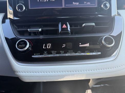 Used 2020 Toyota Corolla SE image 17