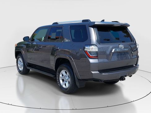 Used 2021 Toyota 4Runner SR5 AWD/4WD image 5
