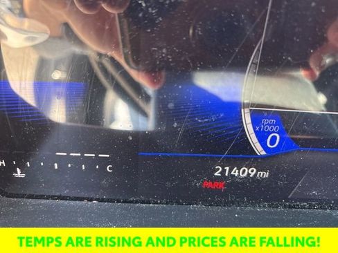 Used 2023 Volkswagen Jetta Sport image 16