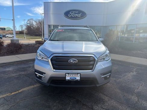 Used 2019 Subaru Ascent Limited w/ Popular Package #3 image 2