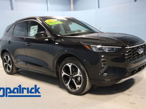 Used 2025 Ford Escape ST-Line Elite w/ Premium Technology Package image 1