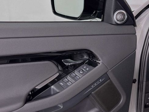 New 2026 Land Rover Range Rover Evoque S image 17