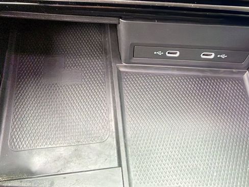 Used 2024 Volkswagen Atlas Cross Sport SEL image 30