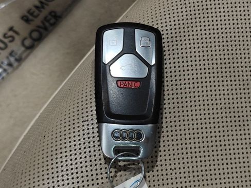 Used 2017 Audi Q7 3.0T Prestige AWD/4WD image 15