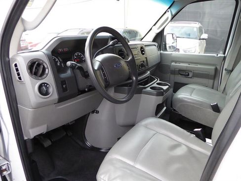 Used 2013 Ford E-350 and Econoline 350 XL w/ PWR Windows & Locks Group image 16