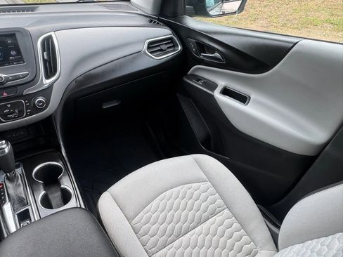 Used 2019 Chevrolet Equinox LS w/ LPO, Floor Liner Package AWD/4WD image 32