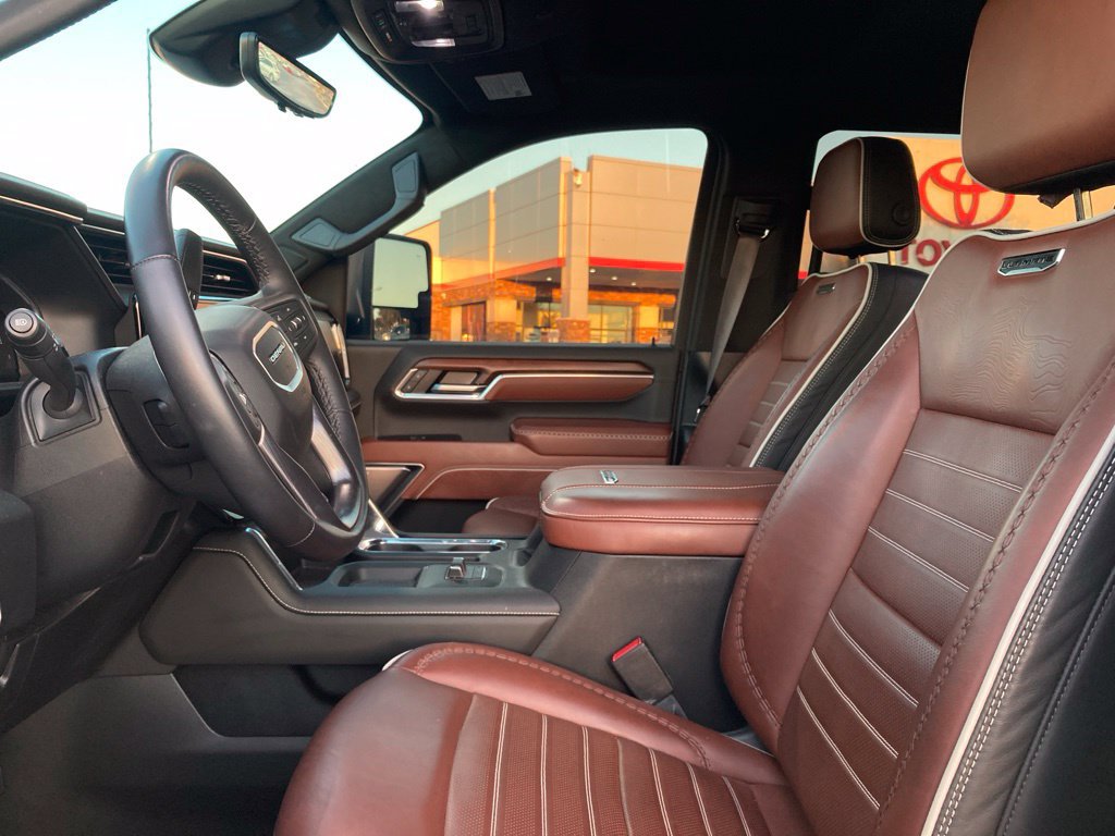 Used 2026 GMC Sierra 3500 Denali Ultimate AWD/4WD image 10