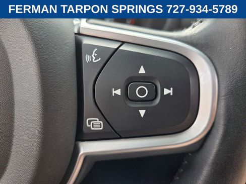 Certified 2022 Volvo S60 B5 Momentum image 30