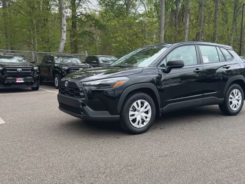 New 2026 Toyota Corolla Cross L AWD/4WD image 4