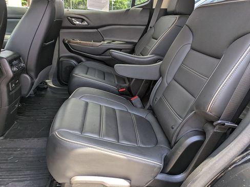 Used 2023 GMC Acadia Denali w/ Black Diamond Edition FWD image 27
