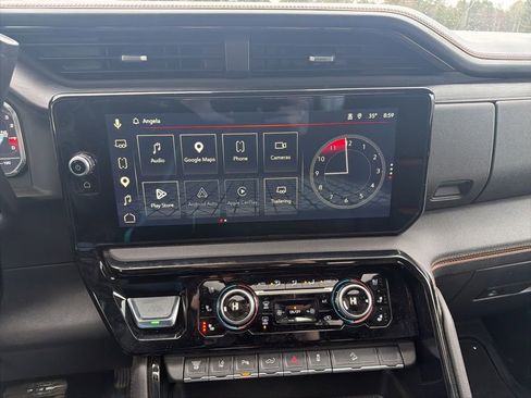 Used 2025 GMC Sierra 2500 AT4 w/ AT4 Premium Plus Package image 29