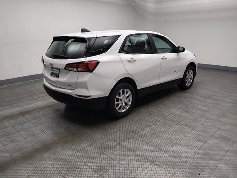 Used 2024 Chevrolet Equinox LS AWD/4WD image 10