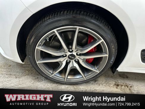 Certified 2025 Genesis G70 2.5T image 8