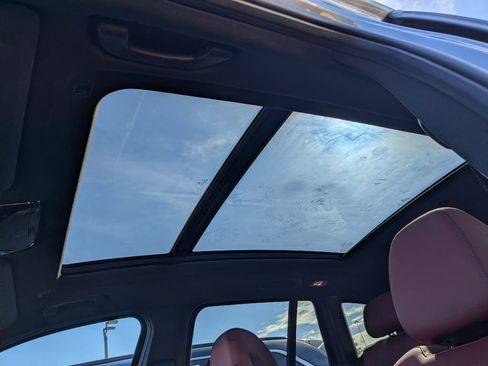 Used 2024 BMW X3 xDrive30i w/ Premium Package image 23