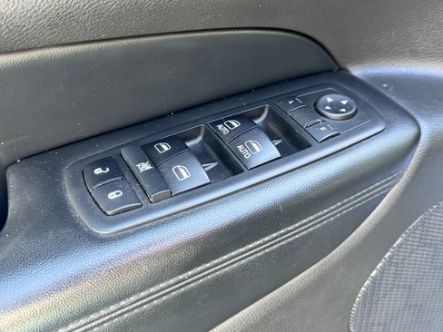 Used 2018 Jeep Grand Cherokee Altitude image 17