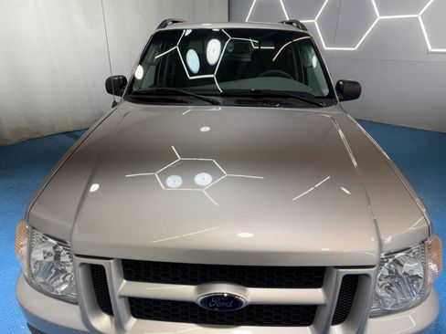 Used 2003 Ford Explorer Sport Trac XLT image 10