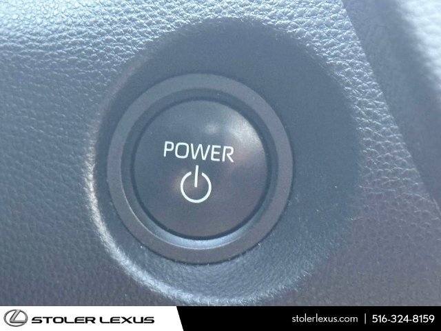 Used 2025 Toyota Corolla Cross AWD Hybrid w/ Moonroof Package image 31