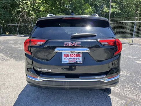 Used 2019 GMC Terrain SLT w/ Preferred Package FWD image 4