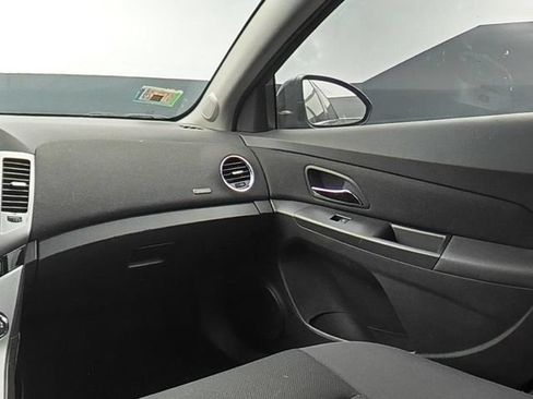 Used 2013 Chevrolet Cruze LT FWD image 19