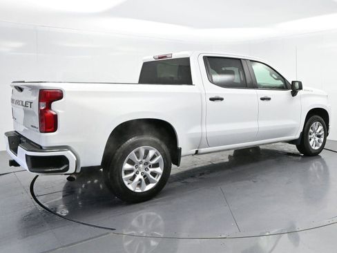 Used 2022 Chevrolet Silverado 1500 Custom w/ Safety Confidence Package RWD image 7