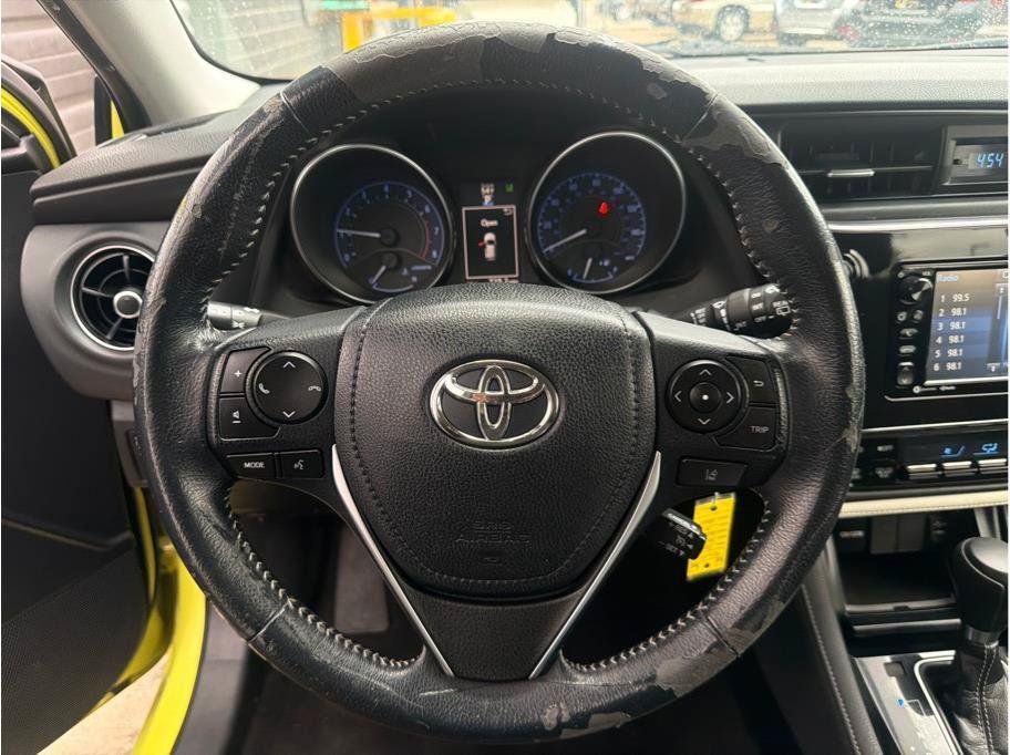 Used 2017 Toyota Corolla iM w/ Carpet Mat Package FWD image 15
