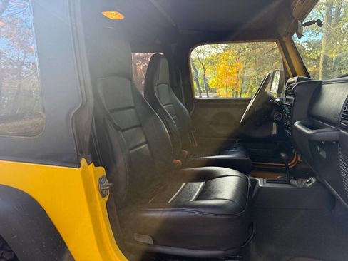 Used 2002 Jeep Wrangler SE image 23