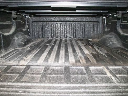 Used 2021 Nissan Titan SV w/ Accessory Utility Package AWD/4WD image 14