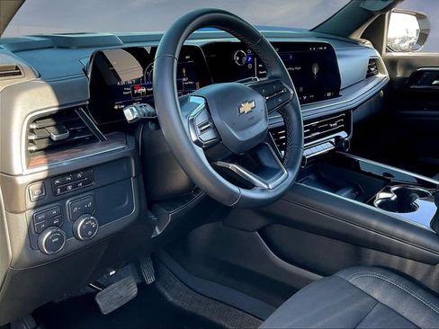 Certified 2025 Chevrolet Suburban LS AWD/4WD image 19