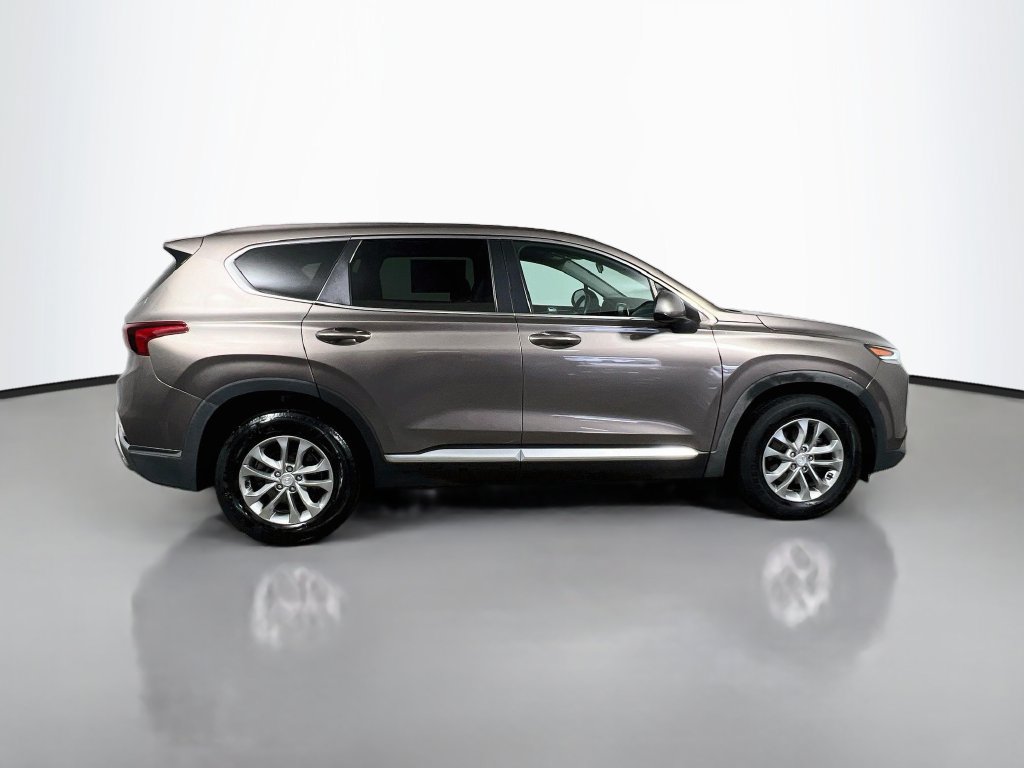Used 2020 Hyundai Santa Fe SE w/ Cargo Package FWD image 2