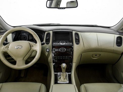 Used 2010 INFINITI EX35 Journey RWD image 12