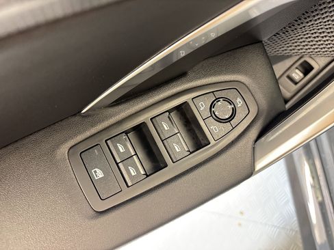 Certified 2025 BMW X1 M35i AWD/4WD image 22