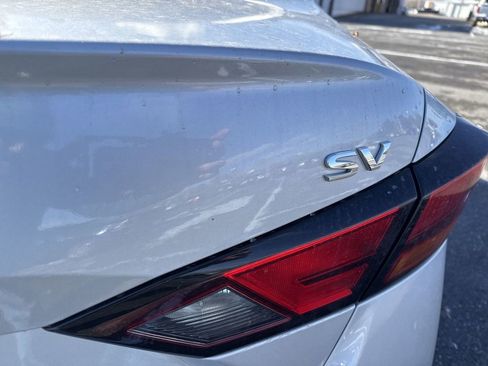 Used 2021 Nissan Altima 2.5 SV FWD image 6